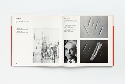 Doppelseite aus dem Katalog mit Werken von Franz Fedier (links) und Lucio Fontana (rechts). Links ein abstraktes Gemälde, rechts drei Werke von Fontana, darunter zwei Leinwände mit typischen Schnitten und ein Porträtfoto des Künstlers.